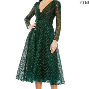 Mac Duggal Deep Green V-Neck Long Sleeve Lace Midi Dress